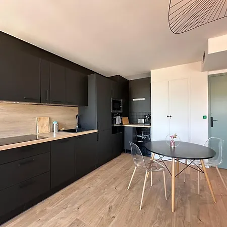 P2 Climatisé Proche Centre Avec Vue Imprenable Appartement *
